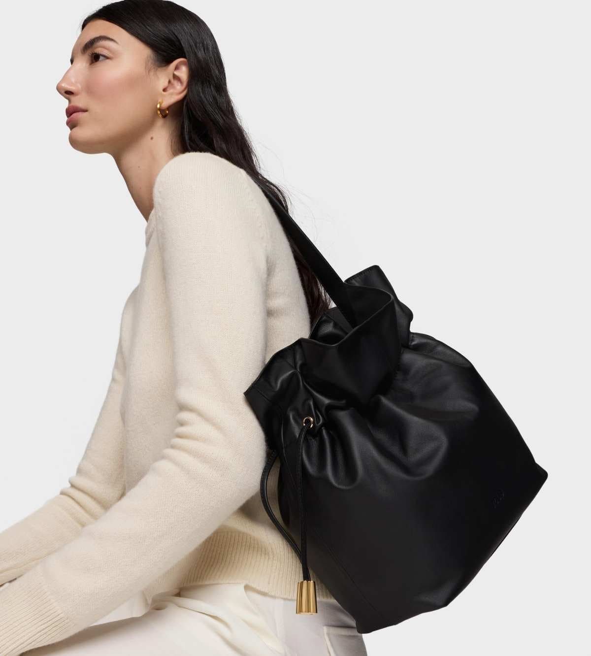 Bombonera negra mediana de piel Tous Heritage