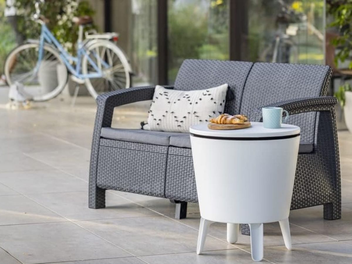 Mesa nevera 30 L Keter Bevy Bar de Amazon