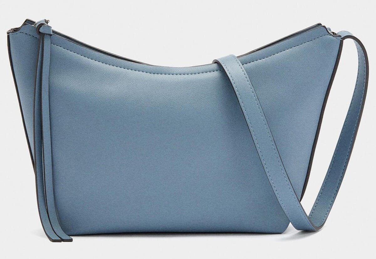 Bandolera con cierre de cremallera en liso