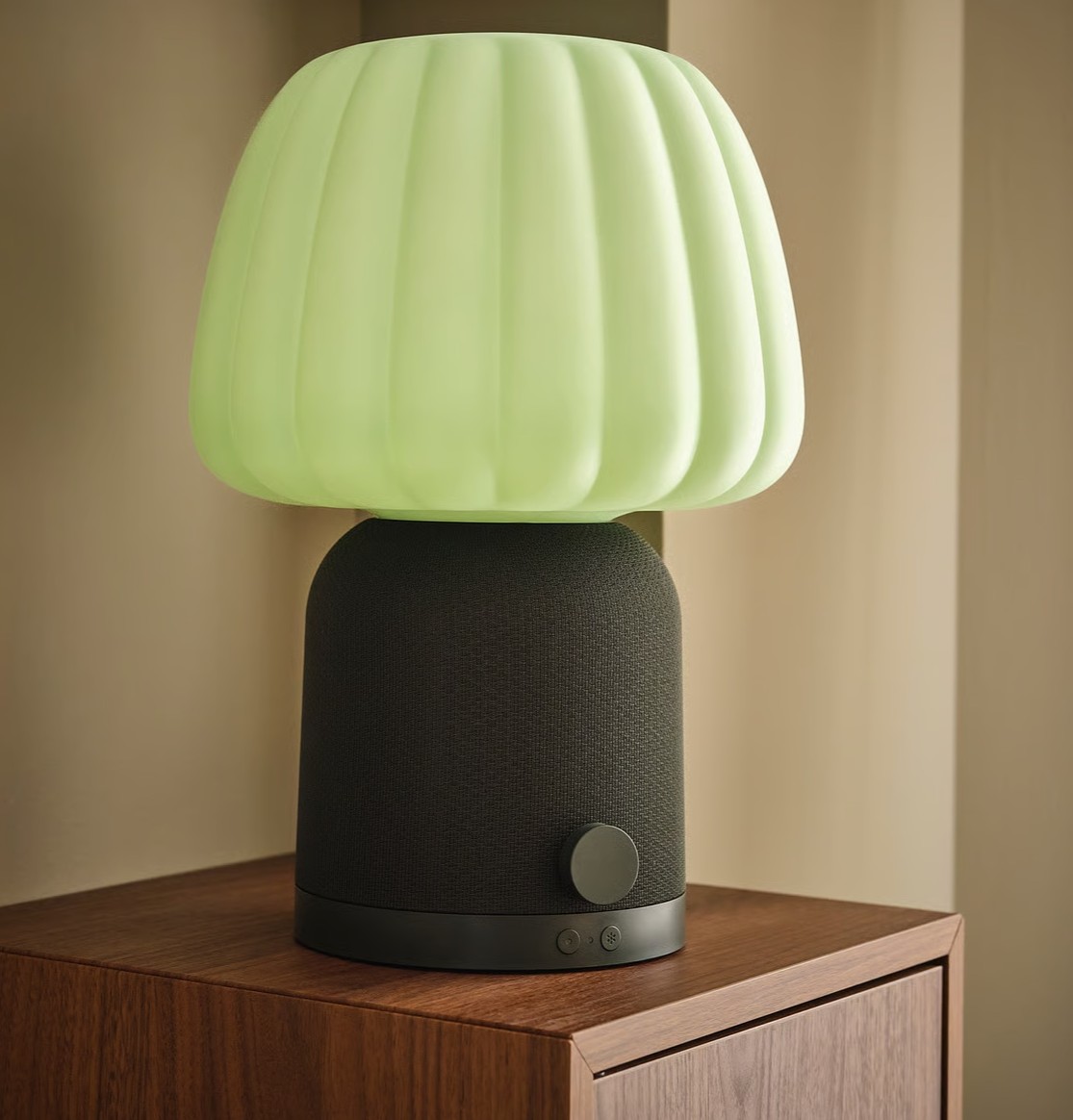 KULGLASS Lámpara con altavoz Bluetooth de Ikea