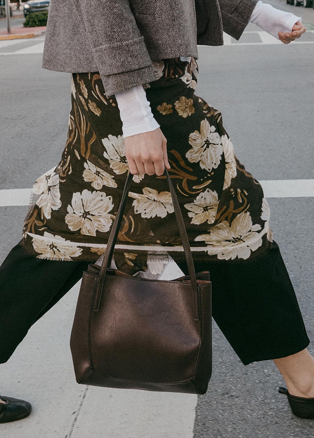 Bolso shopper con detalles de Zara