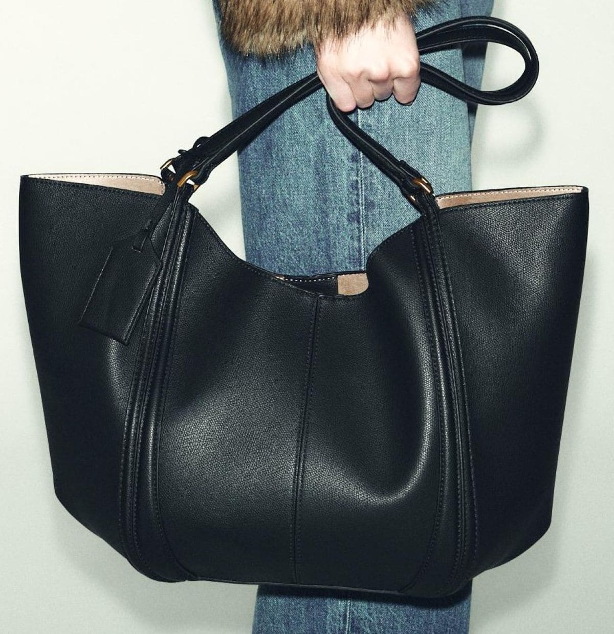 Bolso maxi shopper de Zara