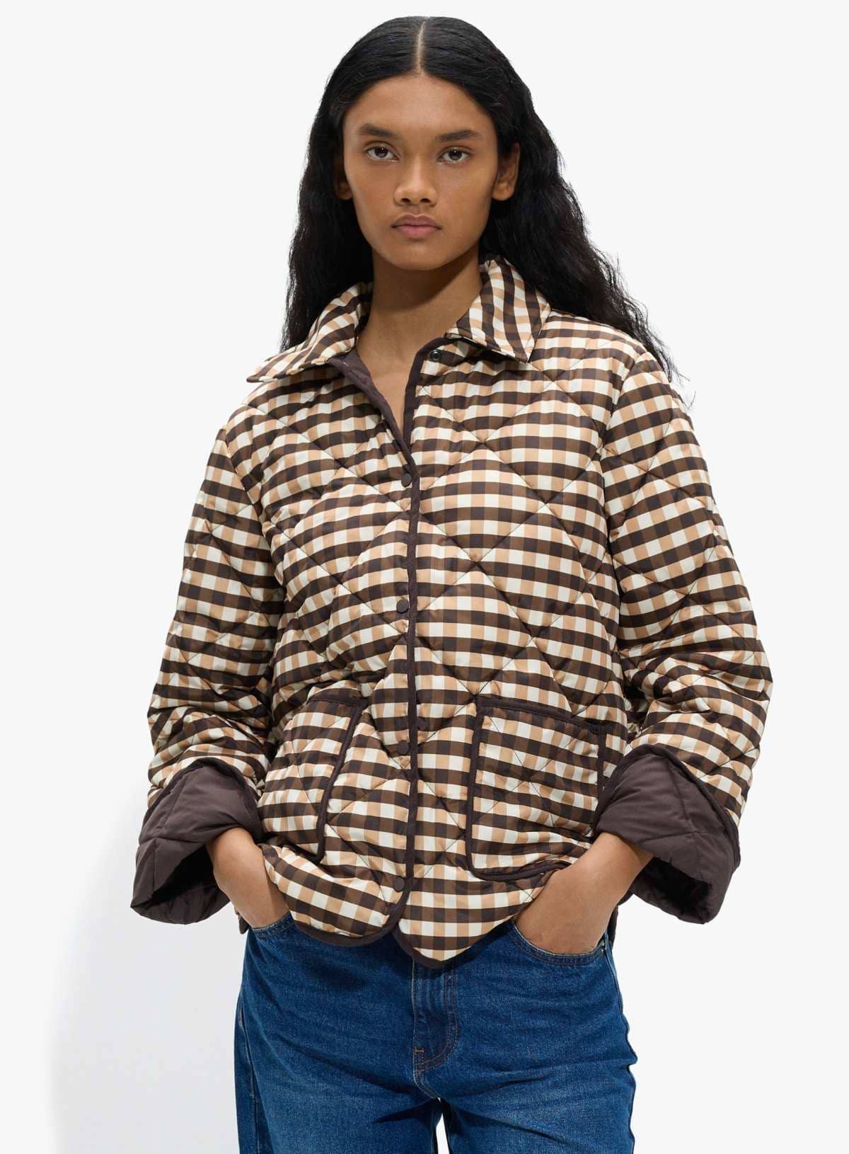 Abrigo acolchado cuello y puños de cuadros de Parfois