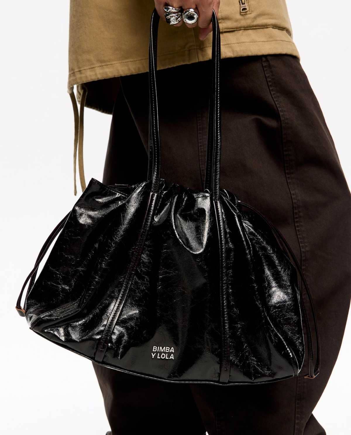 Bimba y Lola Bolso de hombro de mujer grande nylon laminado en El Corte Inglés