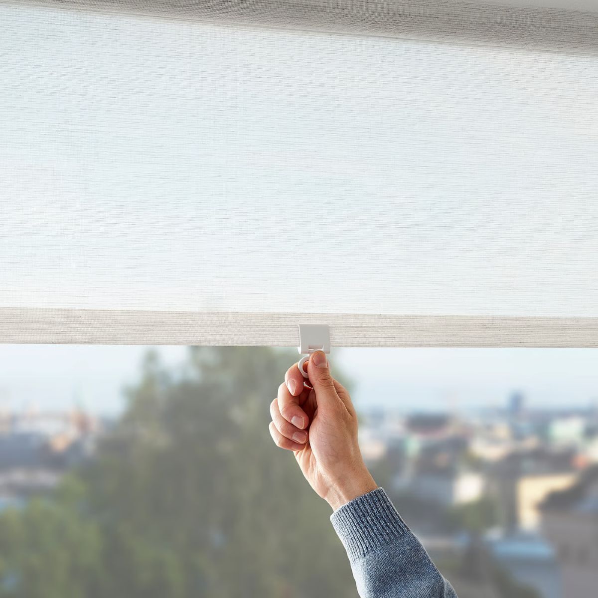 Estor enrollable de la serie SANDVEDEL de Ikea