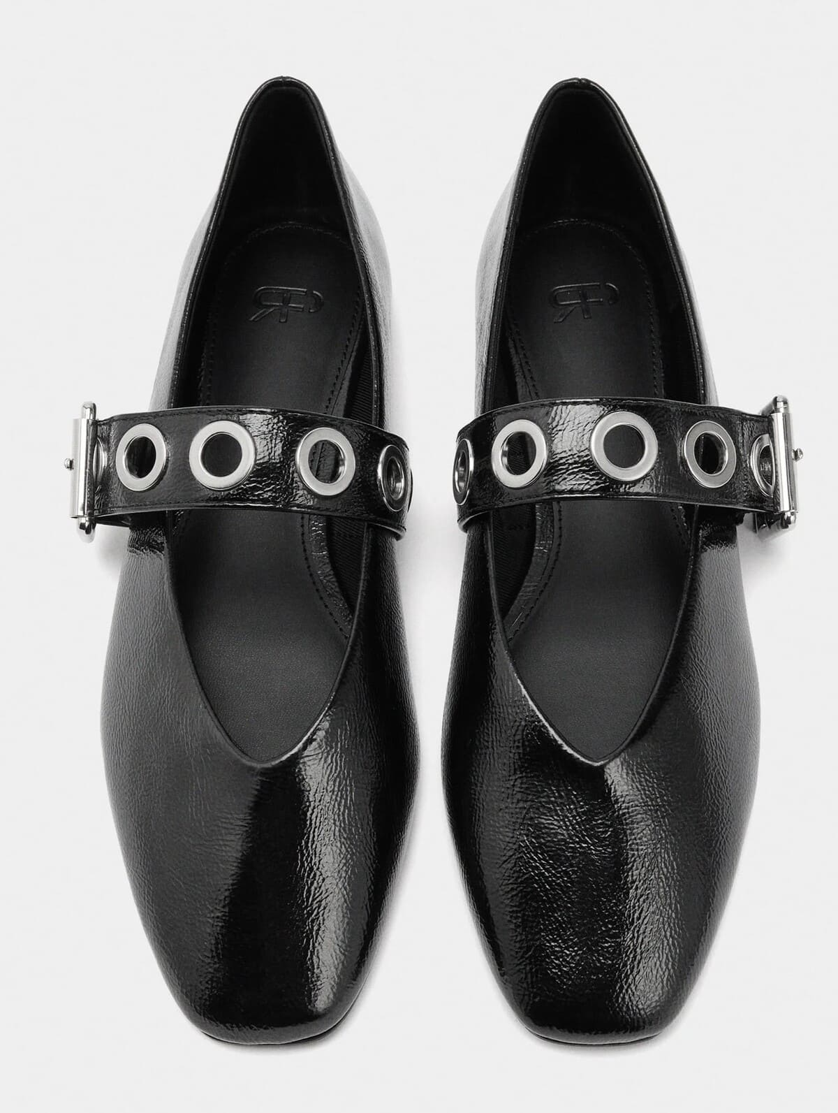 Bailarinas con tachuelas