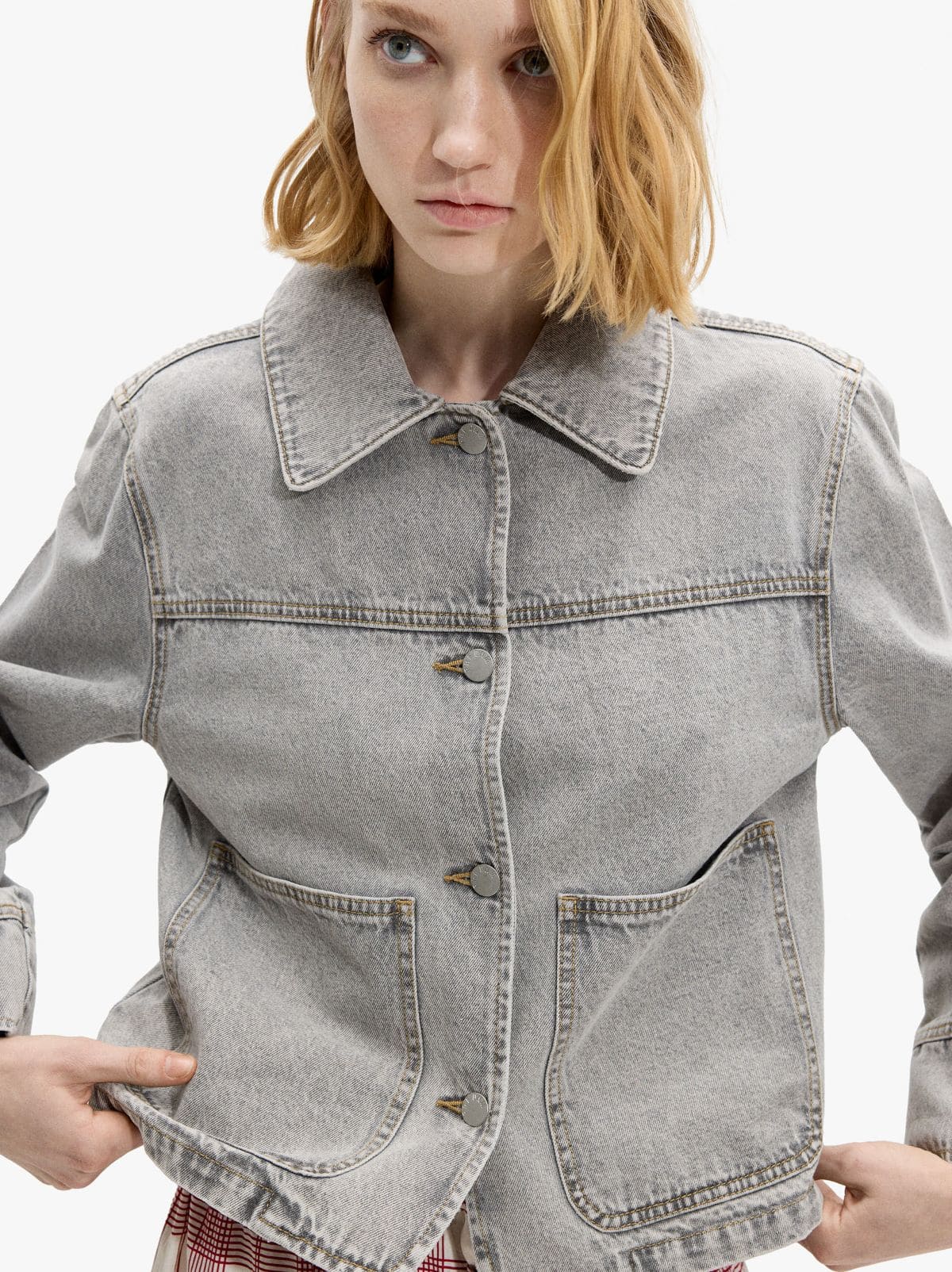 Chaqueta vaquera con bolsillos de Parfois