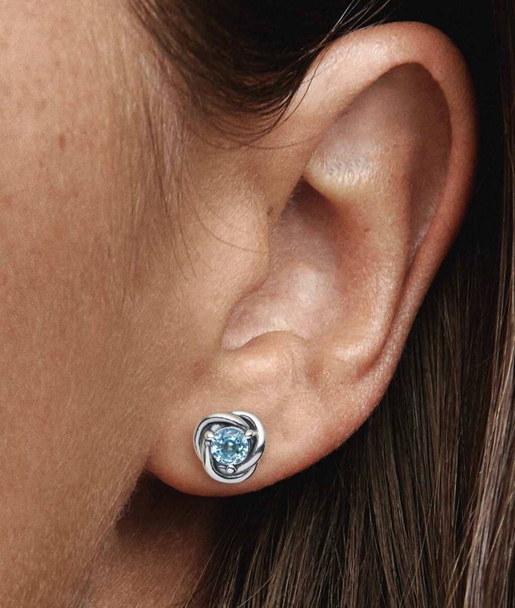 Pendientes de botón Círculo Eternity Marzo de Pandora