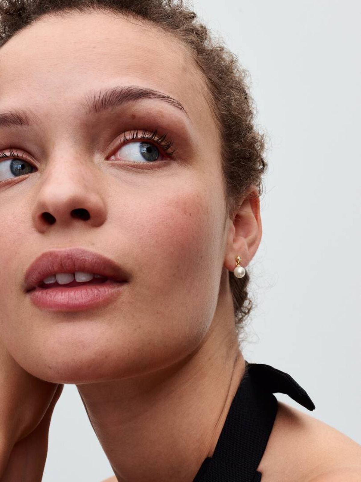 Pendientes colgantes perla cultivada de agua dulce y gemas de Pandora