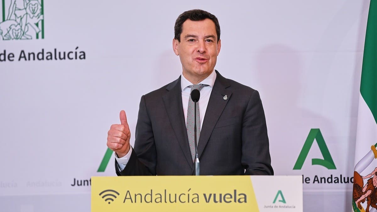 El máximo mandatario andaluz, durante su anuncio | Salvador López Medina