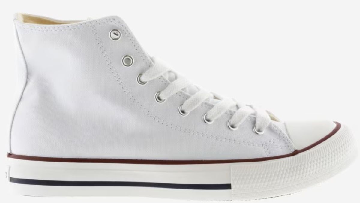 Zapatillas Victoria altas de lona con puntera de goma de El Corte Inglés