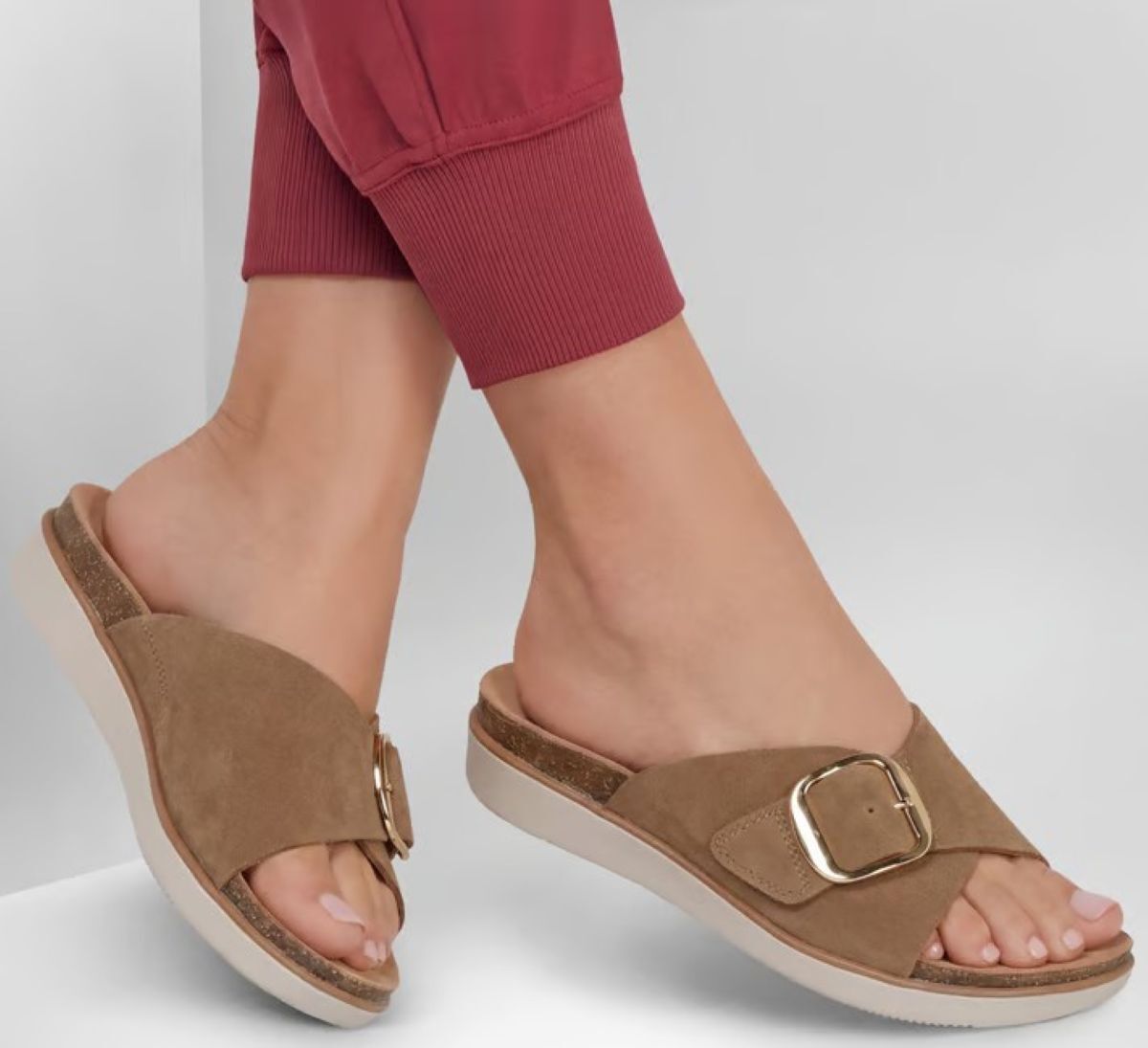 Sandalias Skechers Relaxed Fit Lifted Comfort - Beyond Classy