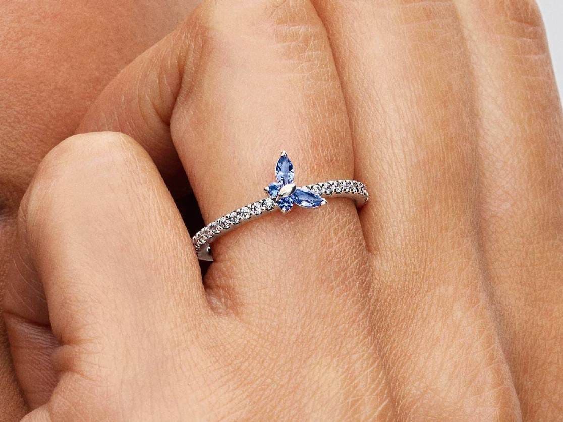 Anillo Mariposa Azul Brillante de Pandora