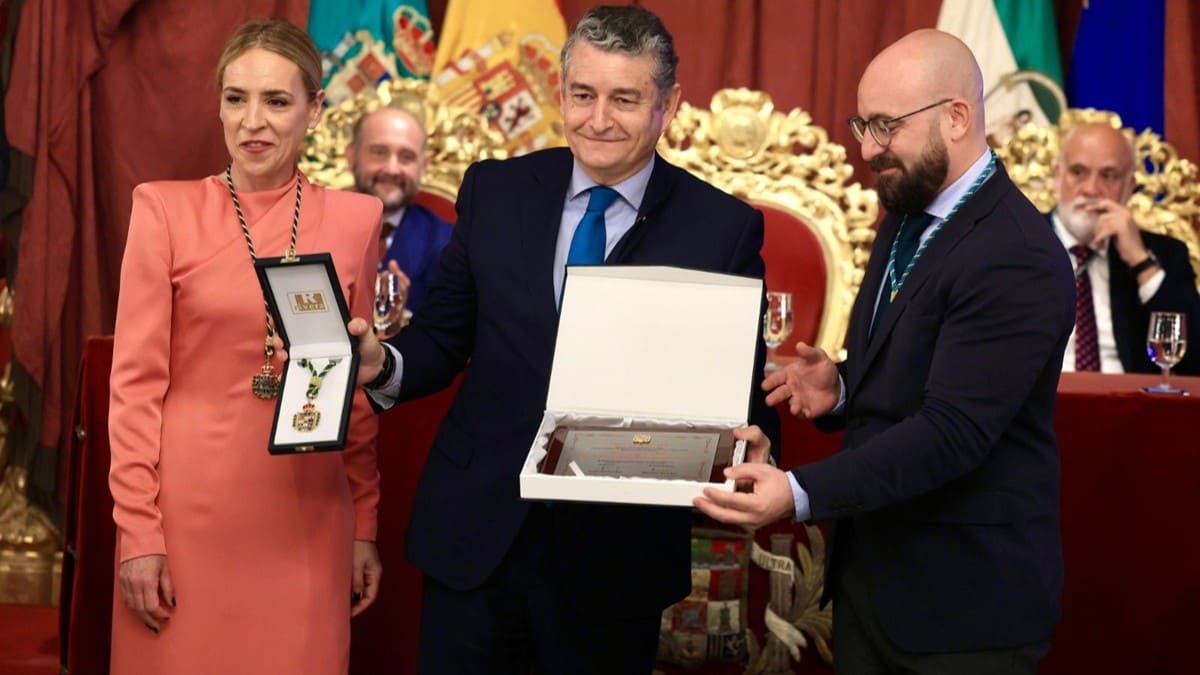 El consejero andaluz, Antonio Sanz, ha presidido el acto