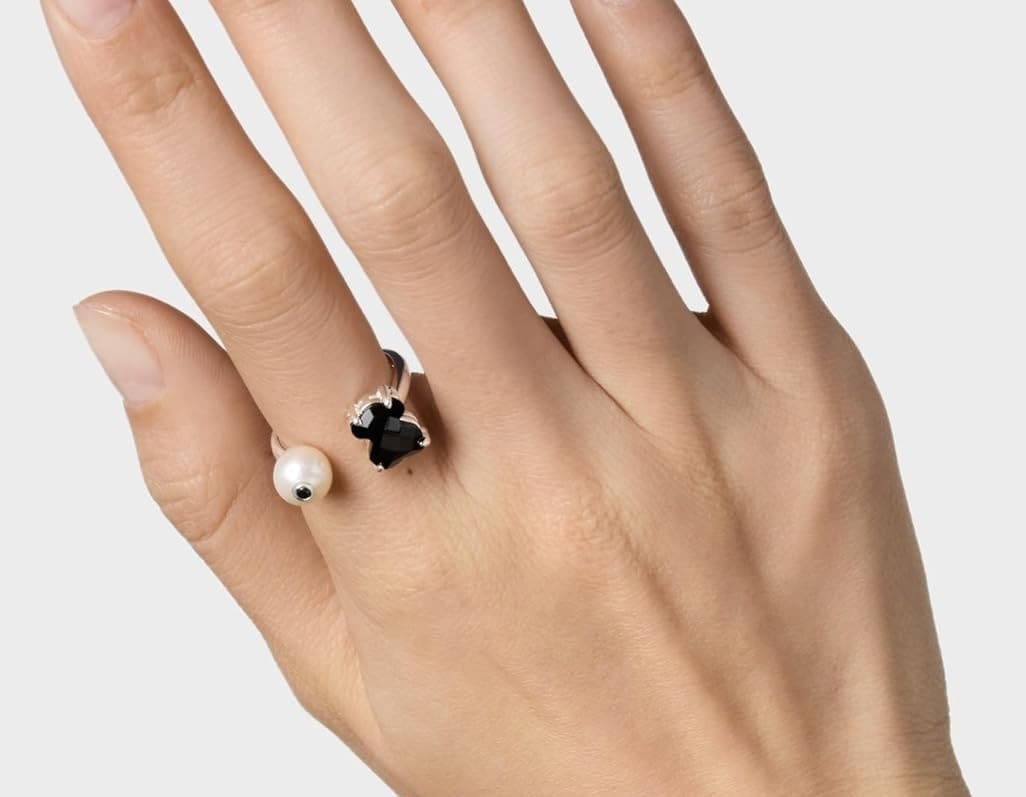 TOUS anillo de Plata de Primera Ley para mujer con perla cultivada con espinela y oso Ónix
