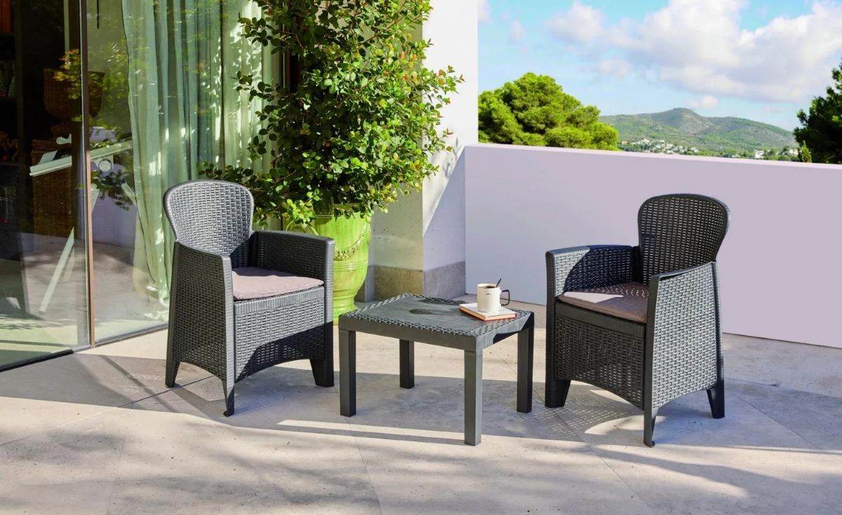 Conjunto de jardín con mesa y 2 sillones Akita de Carrefour