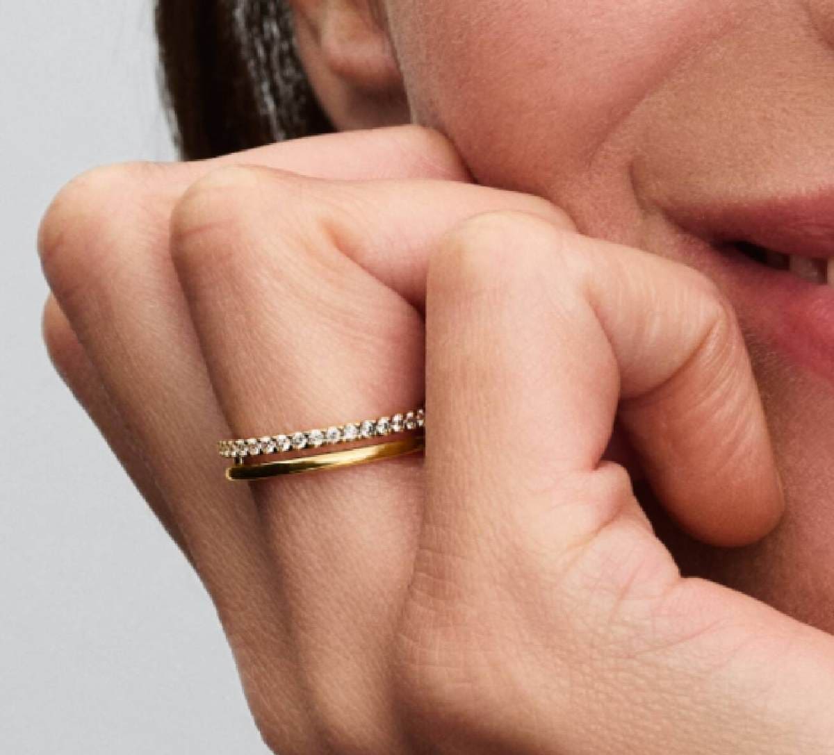 Anillo Doble Banda de Pandora