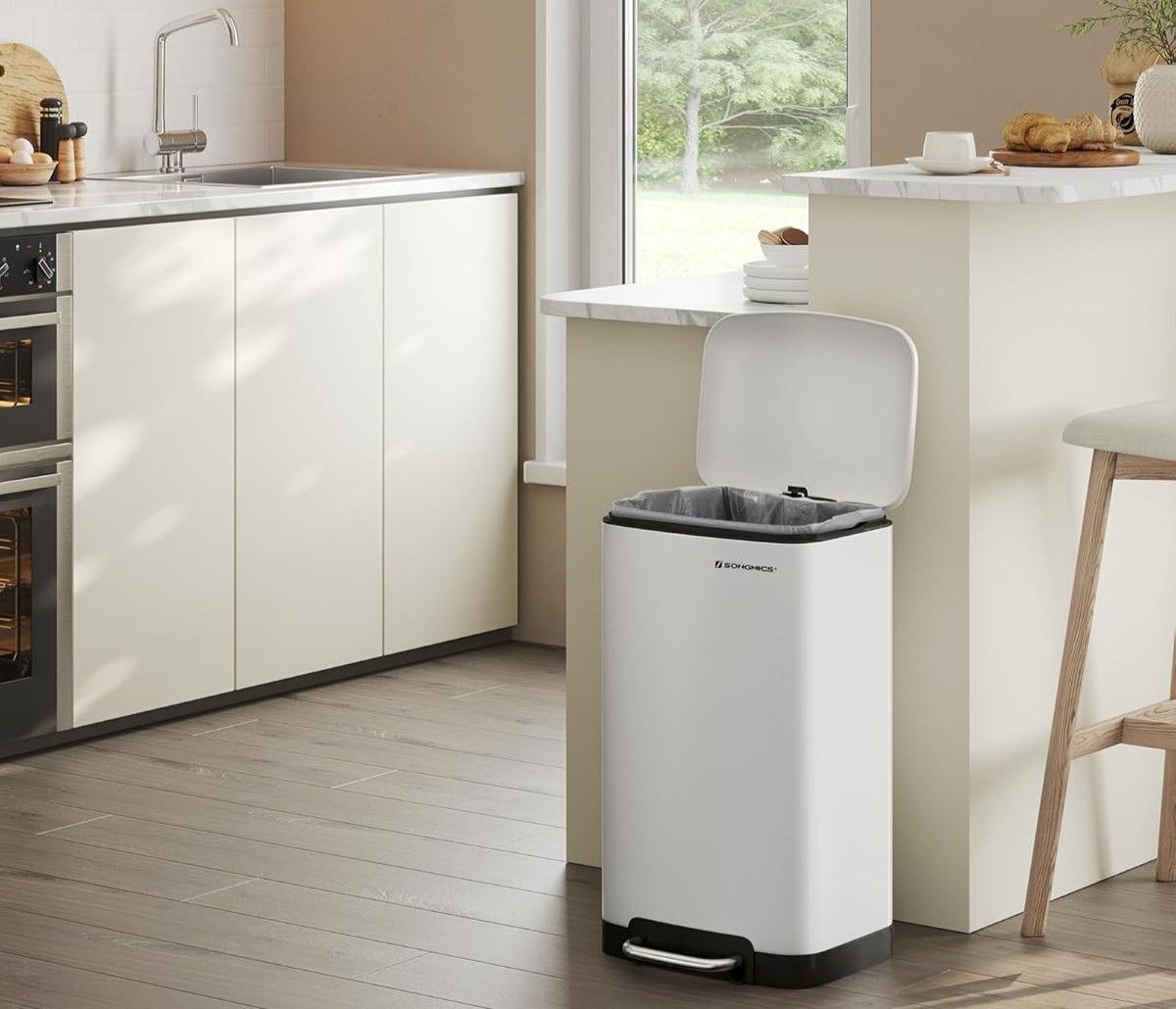 Cubo de reciclaje de 30 L SONGMICS de Amazon
