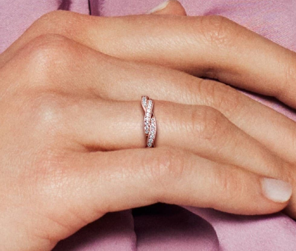 Anillo Giro del Destino de Pandora