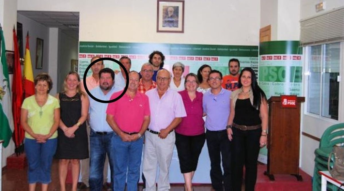 Manuel Ávila Valverde en el Comité local del PSOE de Cabra en 2003