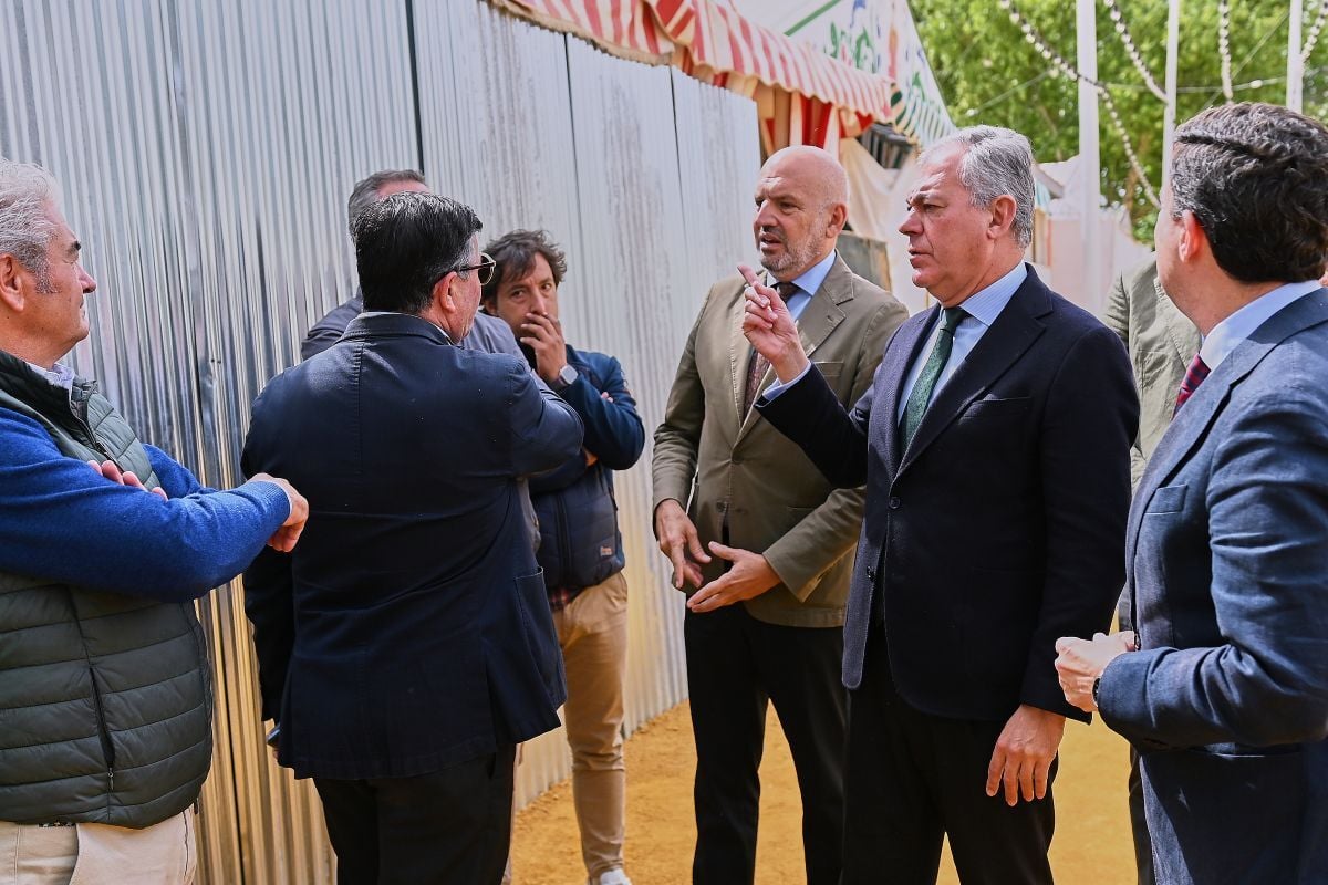 José Luis Sanz durante su visita al Real de la Feria de Abril | Salvador López Medina