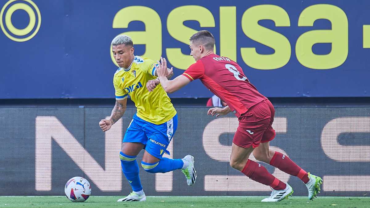 Darwin Machís en el Cádiz CF - Villarreal CF | Salvador López Medina para ElMIRA