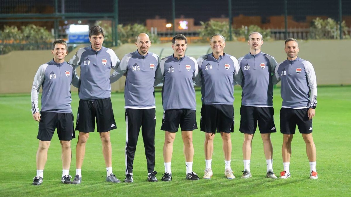 Jesús Casas y su cuerpo técnico en la selección de Iraq | Iraq National Team