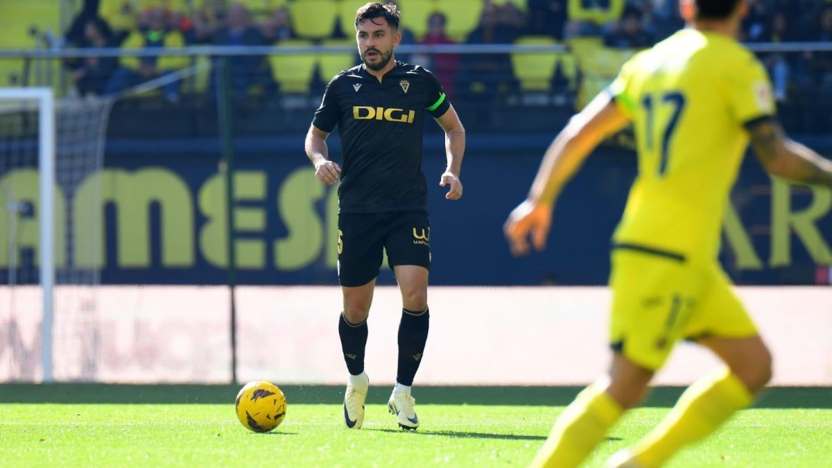 Víctor Chust en el Villarreal CF - Cádiz CF | Twitter Víctor Chust