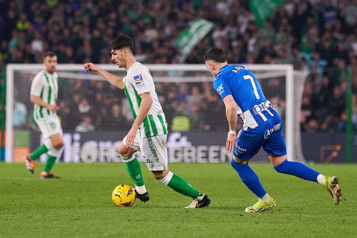 Johnny Cardoso en el Real Betis - Deportivo Alavés | Salvador López Medina para El MIRA