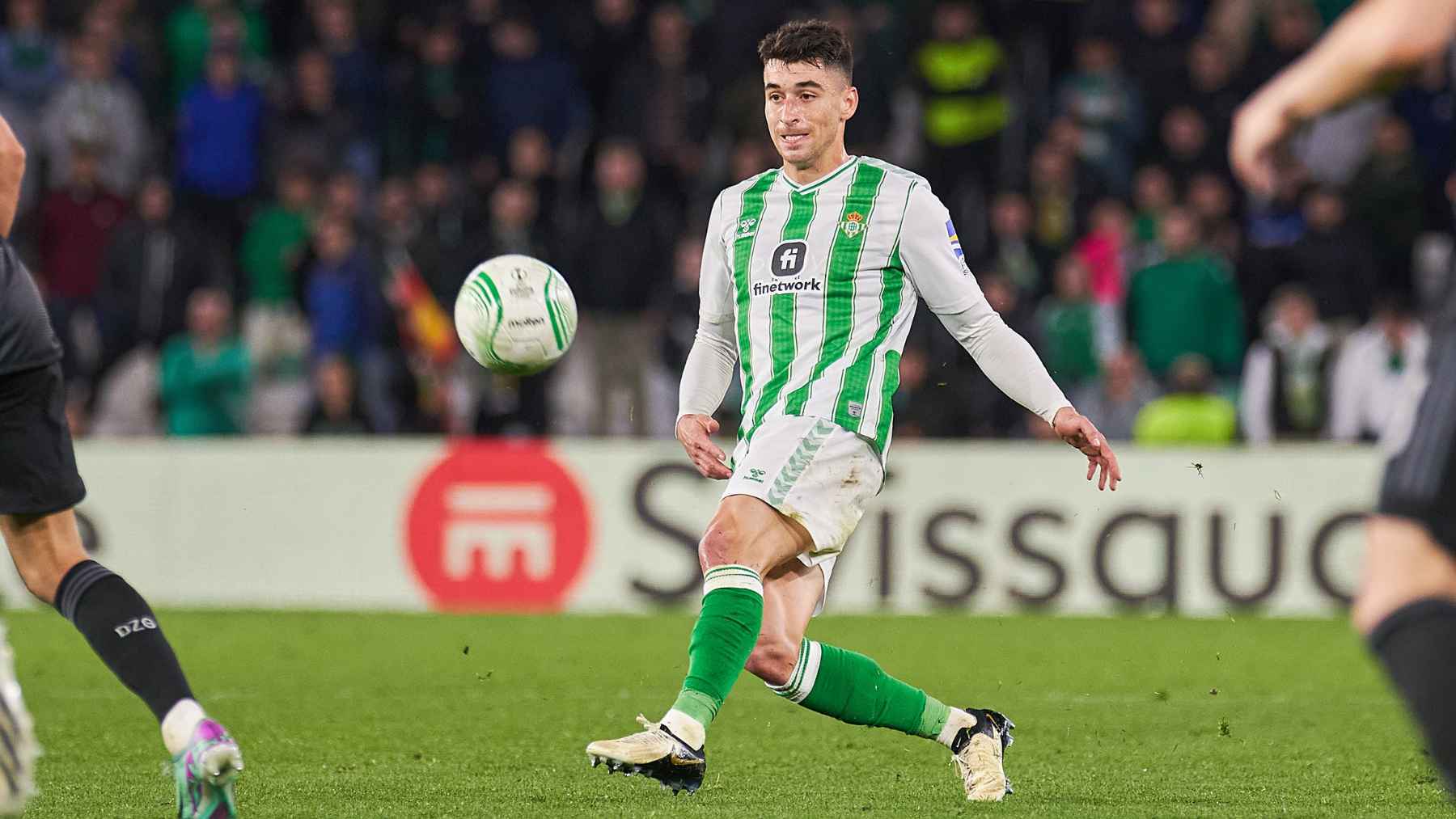 Marc Roca en el Real Betis - Dinamo Zagreb | Salvador López Medina para El MIRA