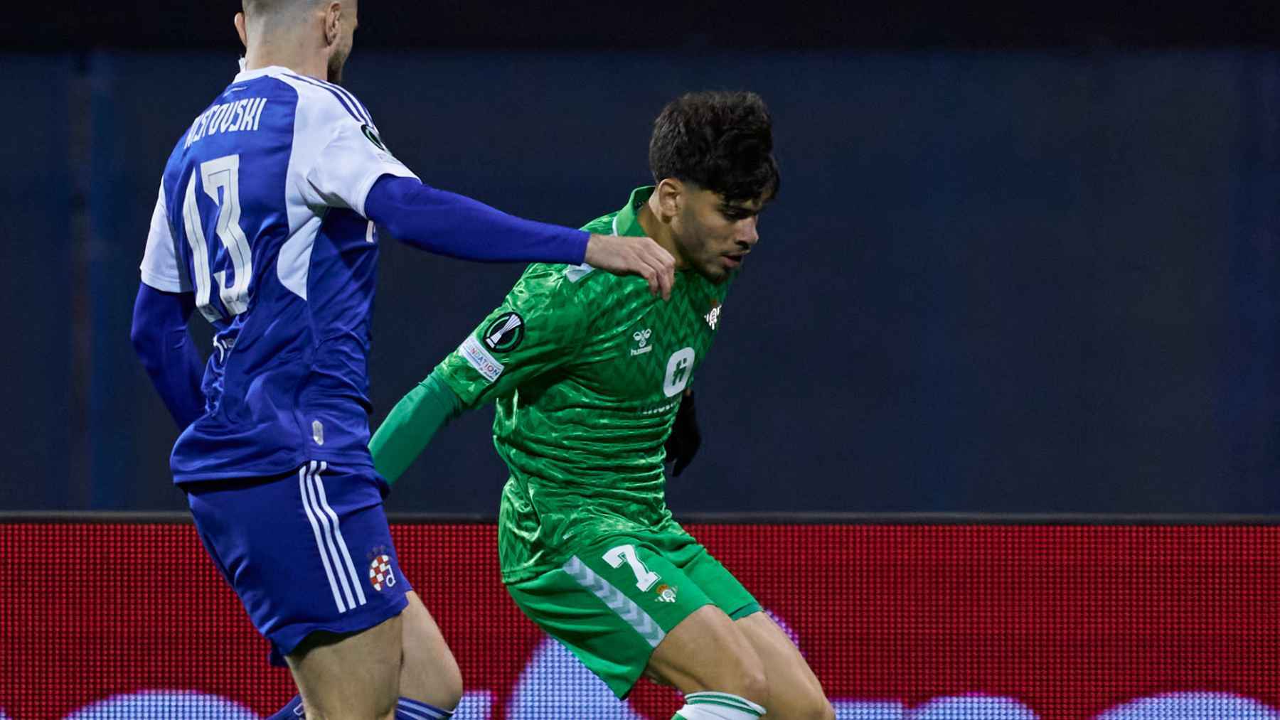 Abde en el Dinamo Zagreb - Real Betis | Foto: RBB