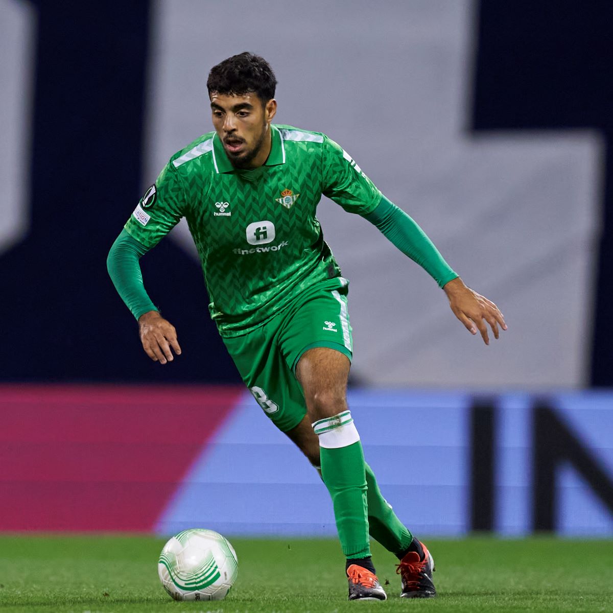 Chadi Riad en el Dinamo Zagreb - Real Betis | Foto: RBB