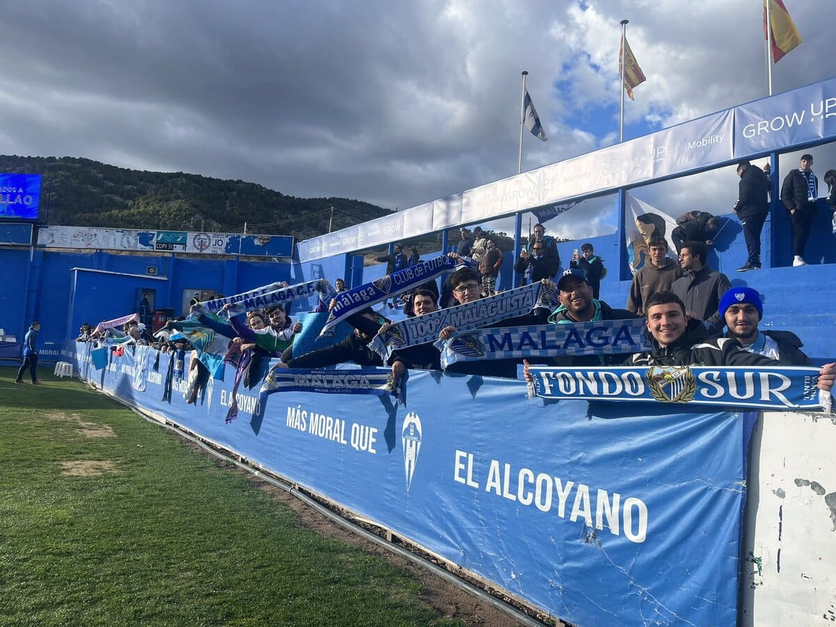 Aficionados malaguistas desplazados a Alicante para el Alcoyano-Málaga CF