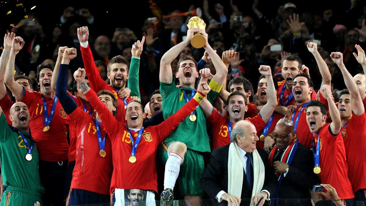 La Selección de Fútbol de España levanta la Copa del Mundo