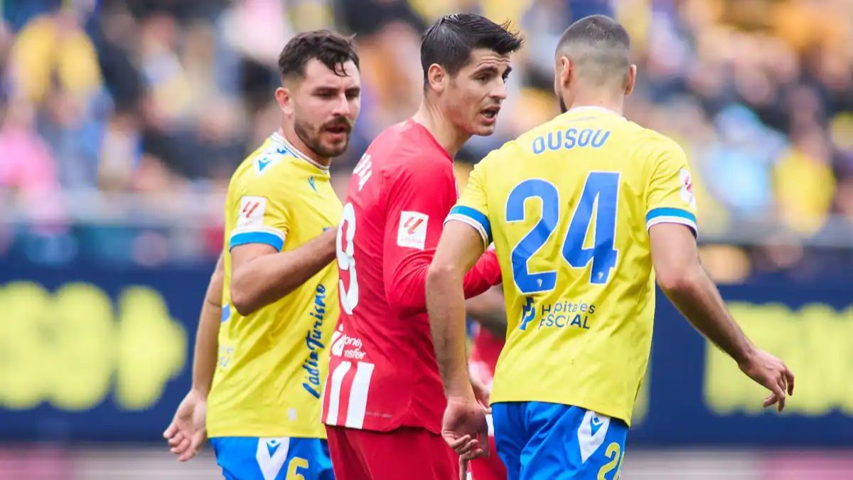 Aiham Ousou, Víctor Chust y Álvaro Morata en el Cádiz CF - Atlético de Madrid