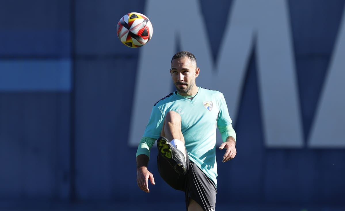 David Ferreiro en un entrenamiento del Málaga CF
