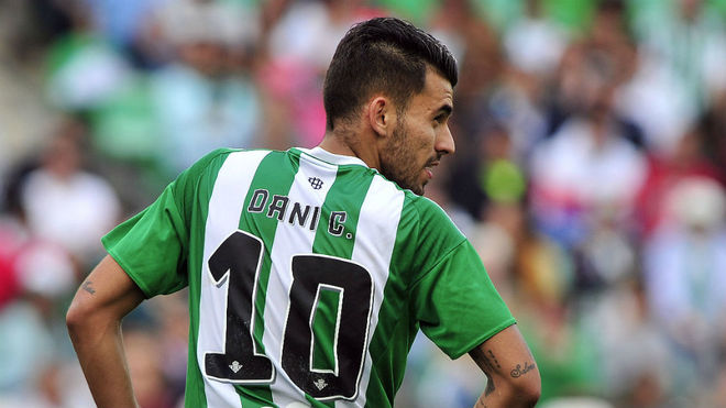 Dani Ceballos durante su etapa en el Real Betis
