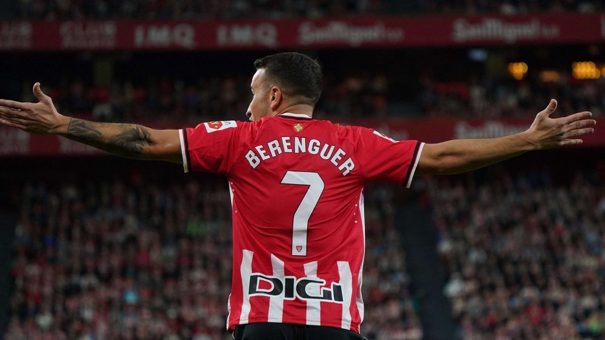 Álex Berenguer celebra un gol con el Athletic Club de Bilbao
