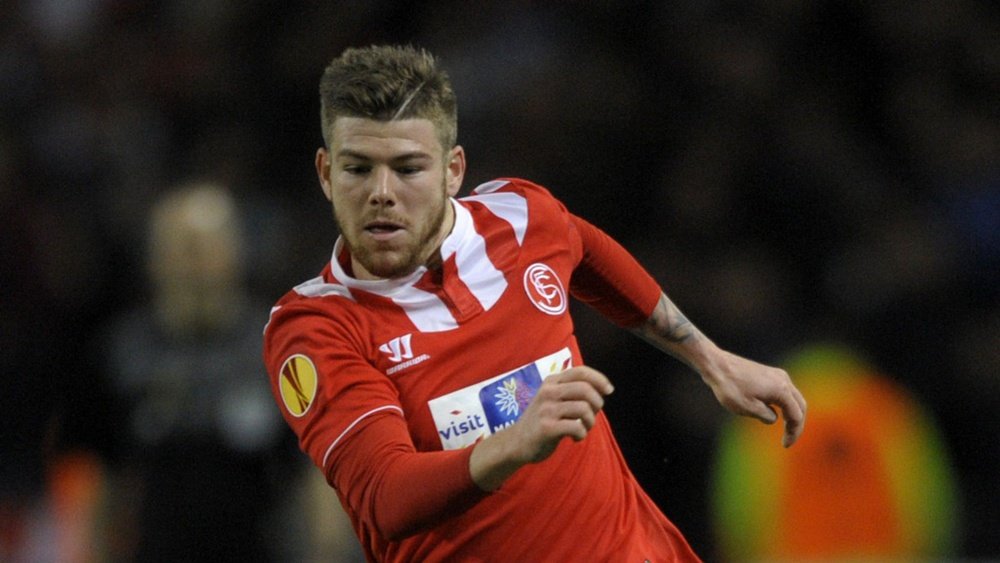 Alberto Moreno con la elástica del Sevilla FC