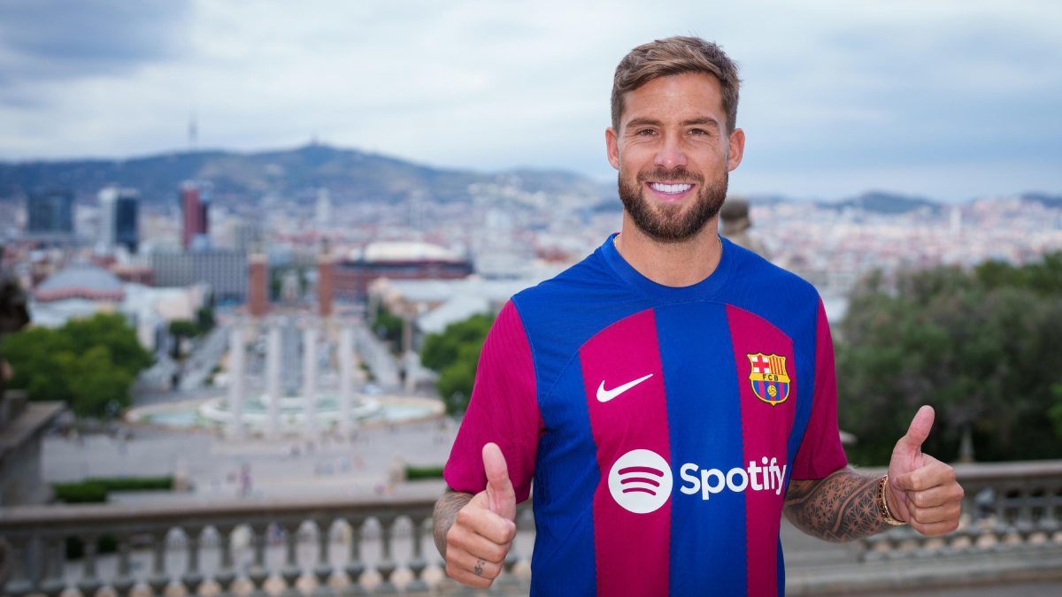 Íñigo Martínez, jugador del FC Barcelona que interesa al Real Betis