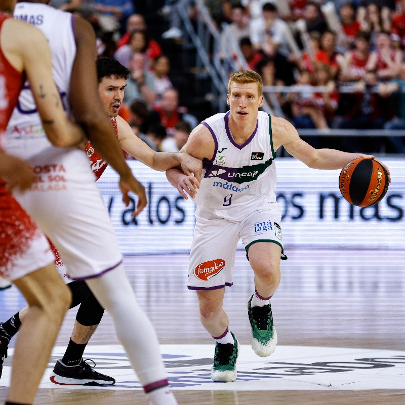 Alberto Díaz durante el Baxi Manresa - Unicaja Baloncesto