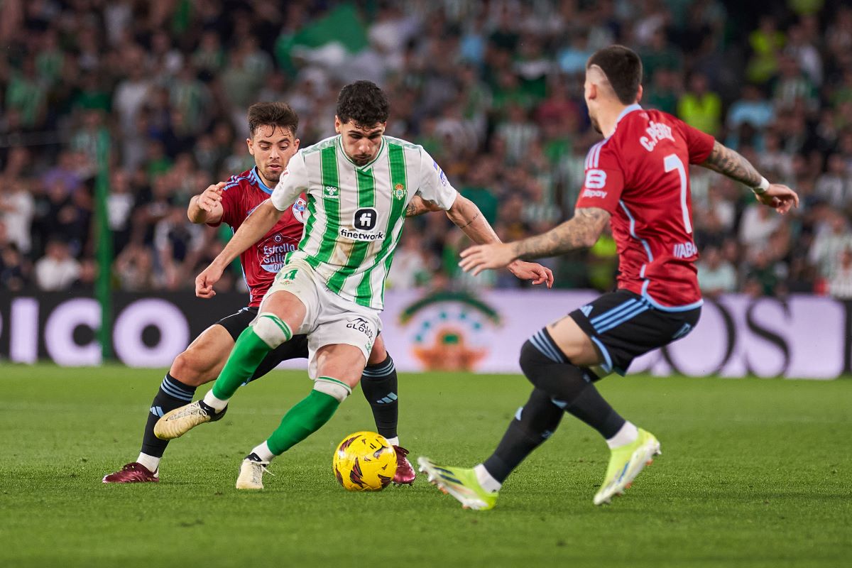 Johnny Cardoso en el Real Betis - Celta de Vigo | Salvador López Medina para El MIRA