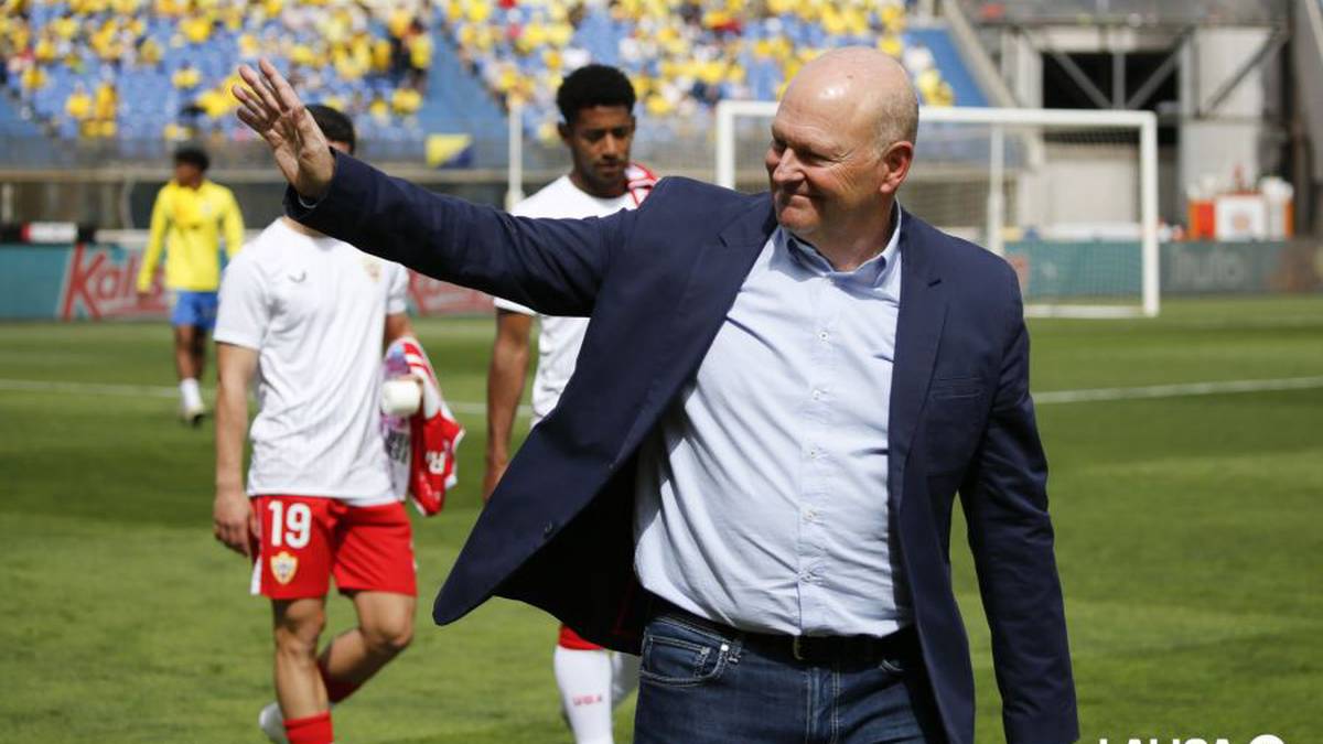 Pepe Mel, entrenador de la UD Almería hasta final de temporada