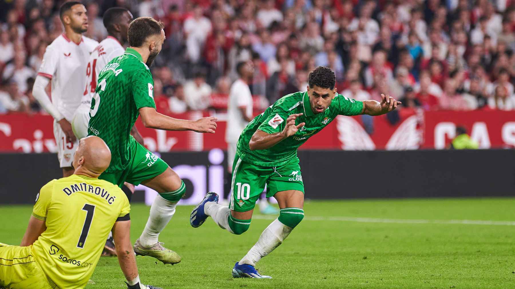 Gol de Ayoze en el último derbi entre Real Betis y Sevilla FC | Salvador López Medina para EL MIRA