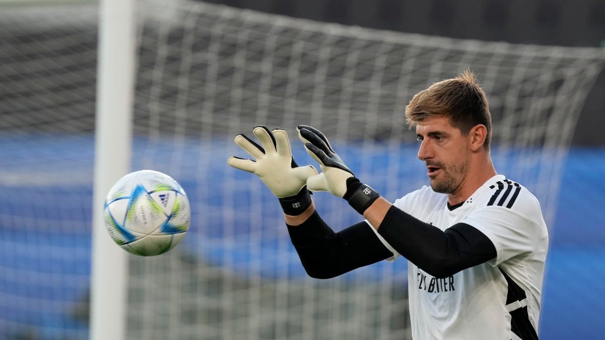 Thibaut Courtois durante un entrenamiento del Real Madrid