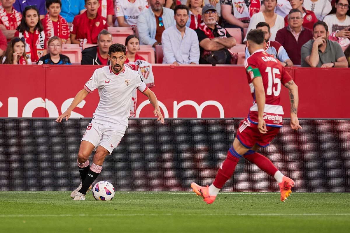 Jesús Navas y Carlos Neva en el Sevilla FC - Granada CF | Salvador López Medina para El MIRA