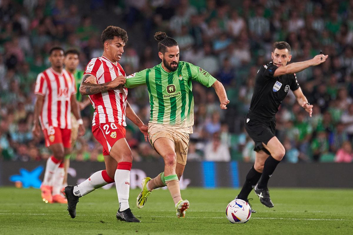 Isco Alarcón en el Real Betis - UD Almería | Salvador López Medina para El MIRA