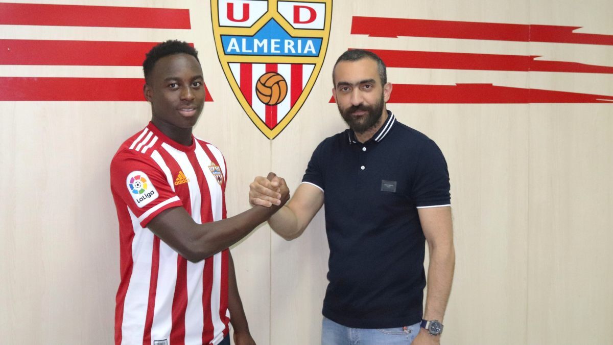 Arvin Appiah durante su presentación como jugador de la UD Almería