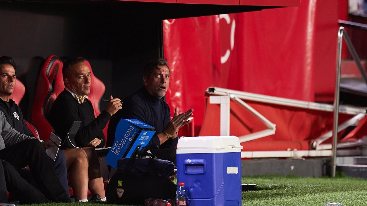 Quique Sánchez Flores en el Sevilla FC - Granada CF | Salvador López Medina para El MIRA