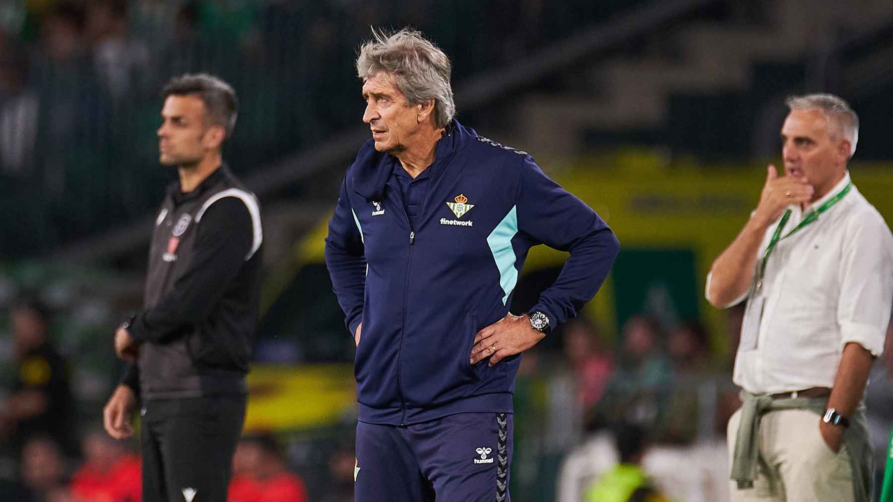 Manuel Pellegrini en el Real Betis - UD Almería | Salvador López Medina para El MIRA